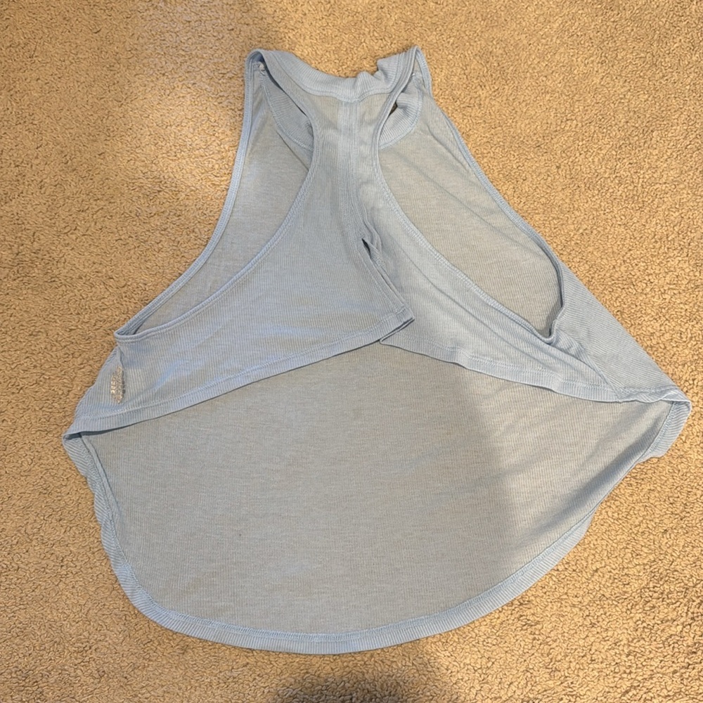 Free people movement tank - Picture 2 of 4